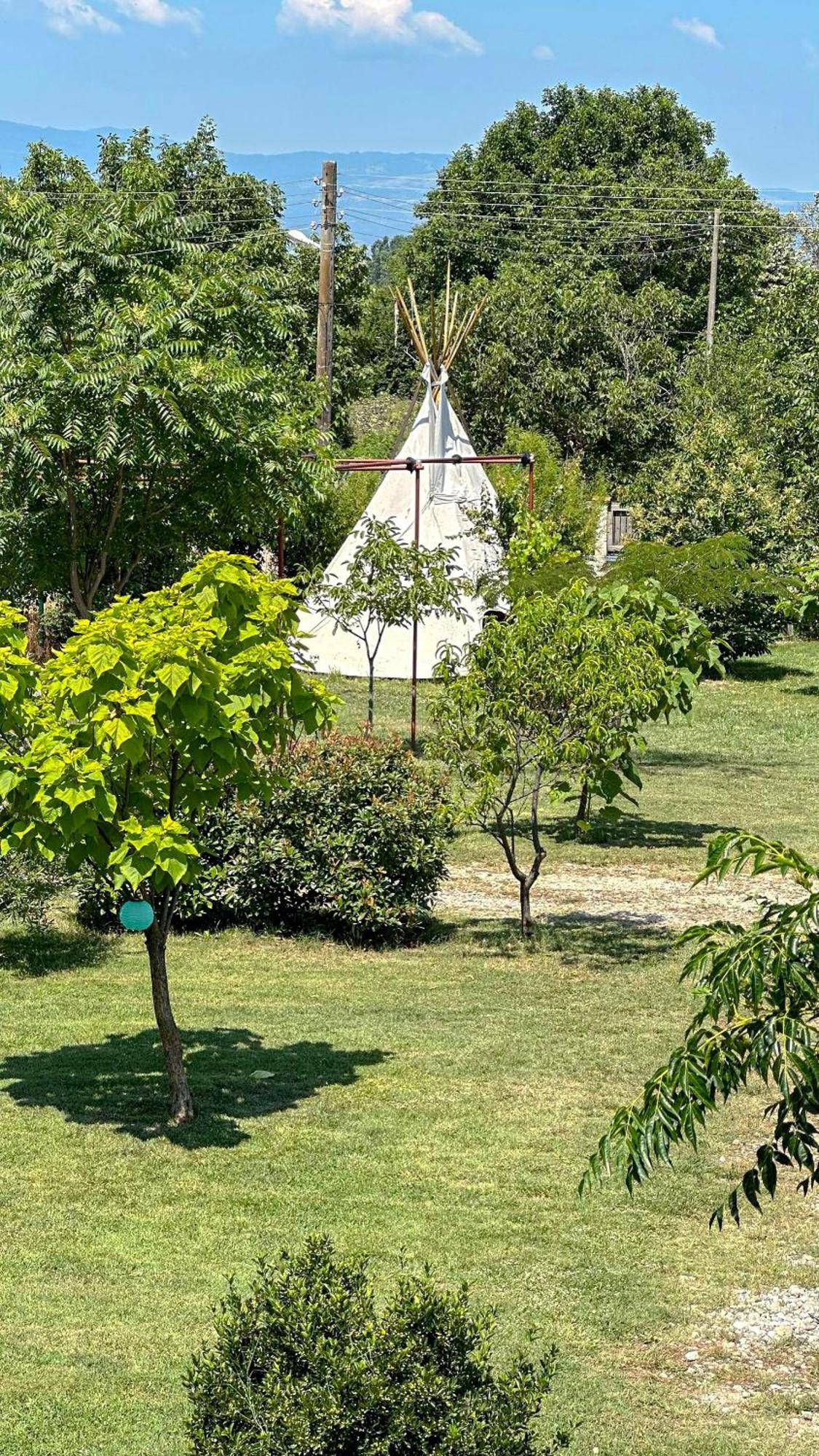 Camping Kromidovo Bagian luar foto